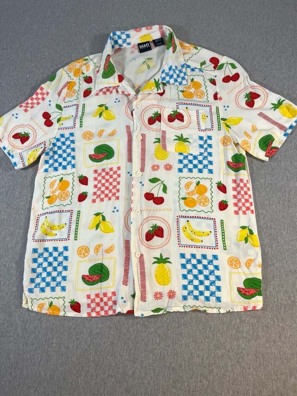 Mad Engine Fruit Print Button-Down Short Sleeve Shirt Men’s M